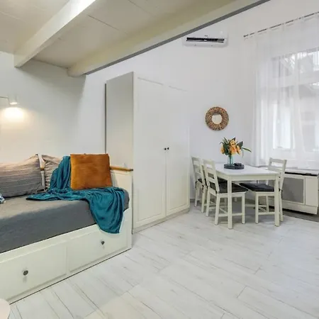 Buda Vista Bliss Apartment